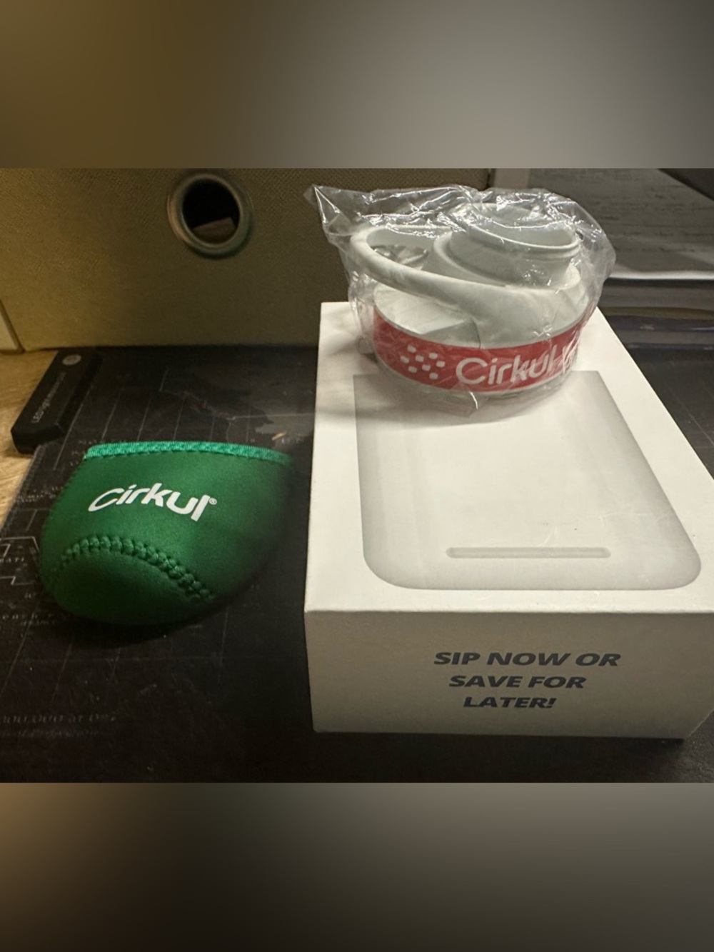 Cirkul Green Neoprene Bottle Sleeve with White Cartridge Holder Kit - Picture 2 of 3